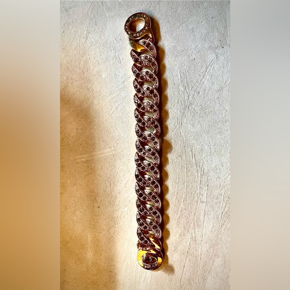 Marc Jacob’s Bracelet Turnlock
 Bracelet